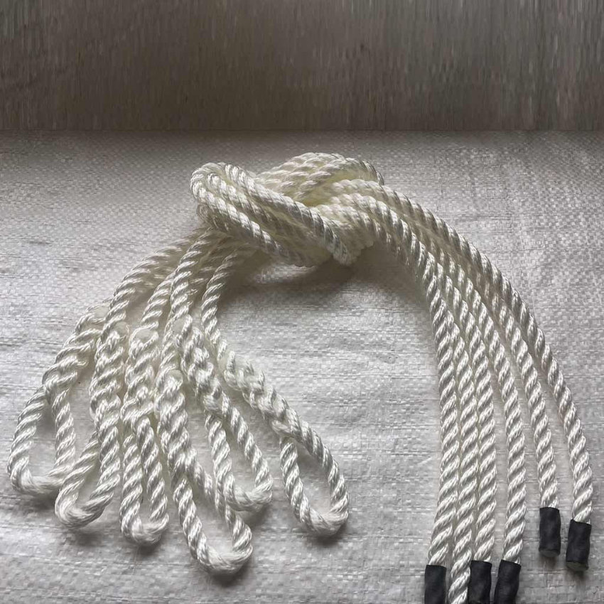 Lanyard / 8mm diameter / 80 cm length / White 
